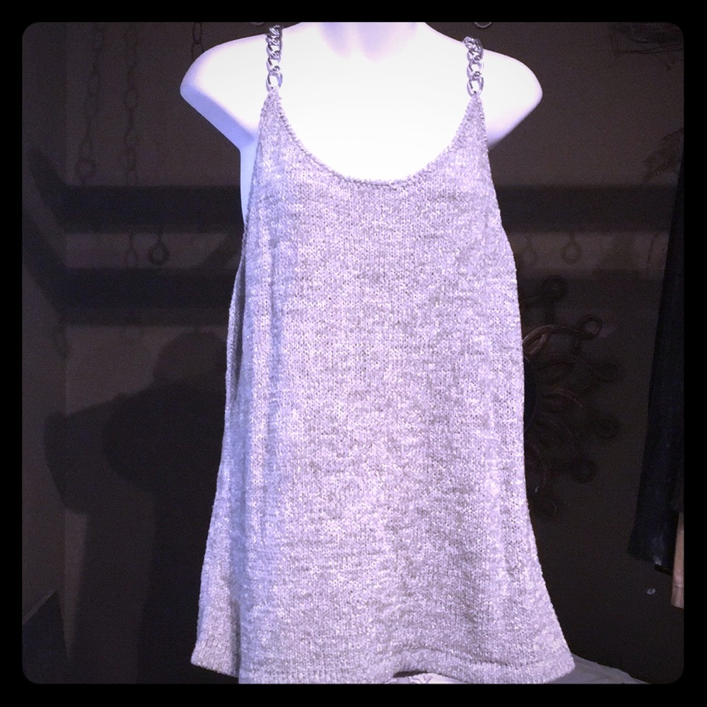 🆕NWT GRAY SLEEVELESS SWEATER W/ CHAINLINK ACCENT